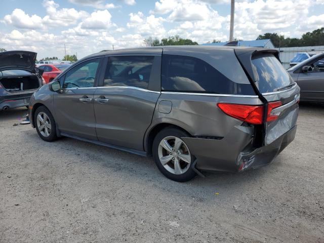 5FNRL6H72JB025715 - 2018 HONDA ODYSSEY EXL GRAY photo 2