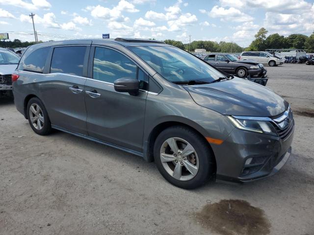 5FNRL6H72JB025715 - 2018 HONDA ODYSSEY EXL GRAY photo 4