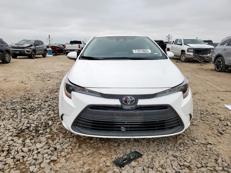 5YFB4MDE2PP041966 - 2023 TOYOTA COROLLA LE أبيض صورة 5