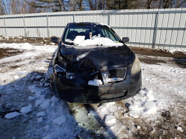 5Y2SP6E05AZ417613 - 2010 PONTIAC VIBE BLACK photo 5