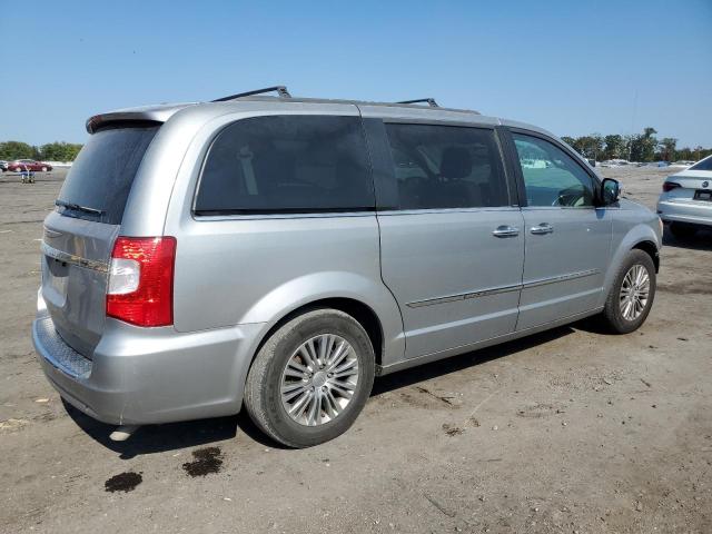 2C4RC1CGXDR802192 - 2013 CHRYSLER TOWN & COU TOURING L SILVER photo 3