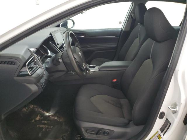 4T1C11AK8NU627928 - 2022 TOYOTA CAMRY LE WHITE photo 7