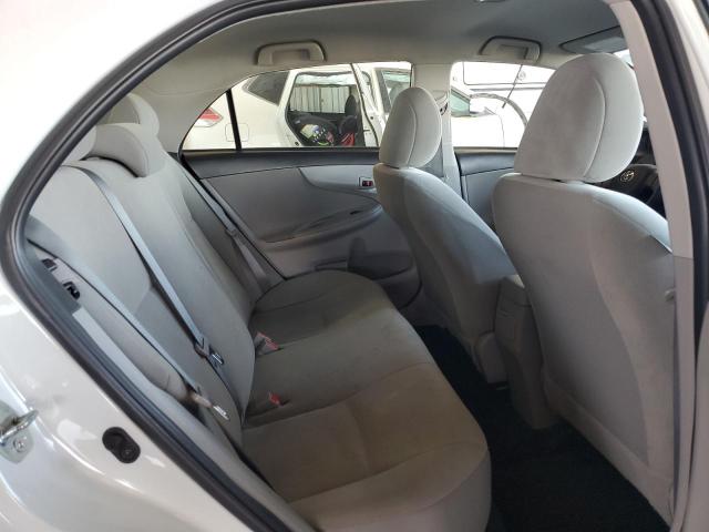 5YFBU4EE2DP177279 - 2013 TOYOTA COROLLA BASE თეთრი ფოტო 10