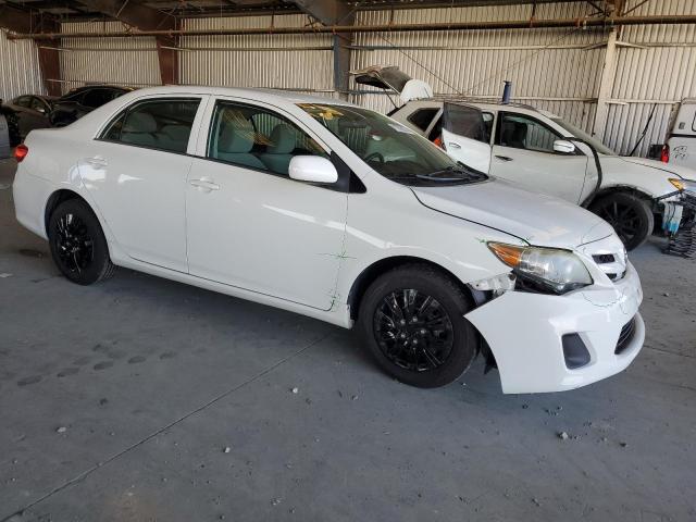 5YFBU4EE2DP177279 - 2013 TOYOTA COROLLA BASE თეთრი ფოტო 4