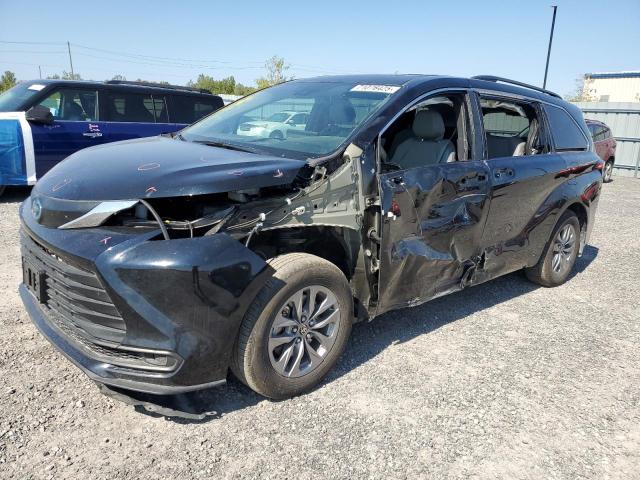 2025 TOYOTA SIENNA LE/XLE, 