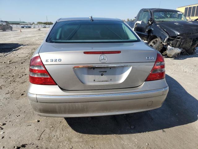 WDBUF26J26A957940 - 2006 MERCEDES-BENZ E 320 CDI GRAY photo 6