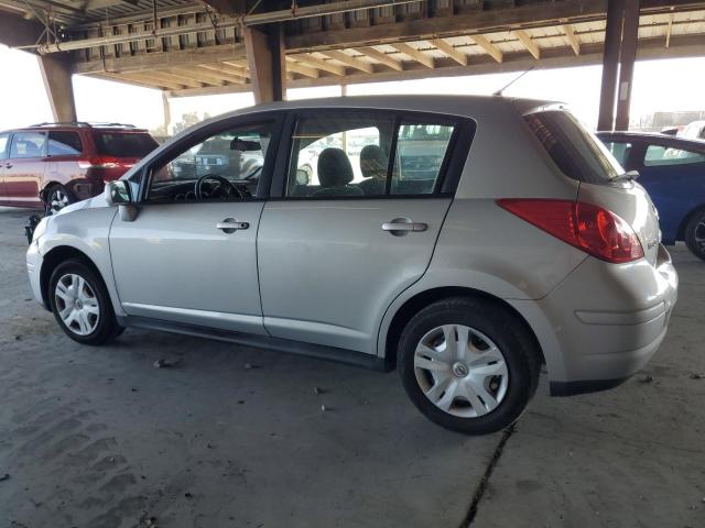 3N1BC1CP3CK282438 - 2012 NISSAN VERSA S SILVER photo 2