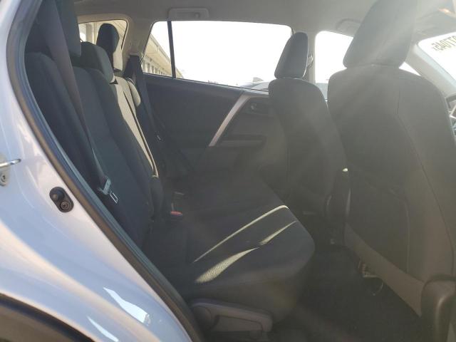 2T3BFREV0JW756568 - 2018 TOYOTA RAV4 LE WHITE photo 10