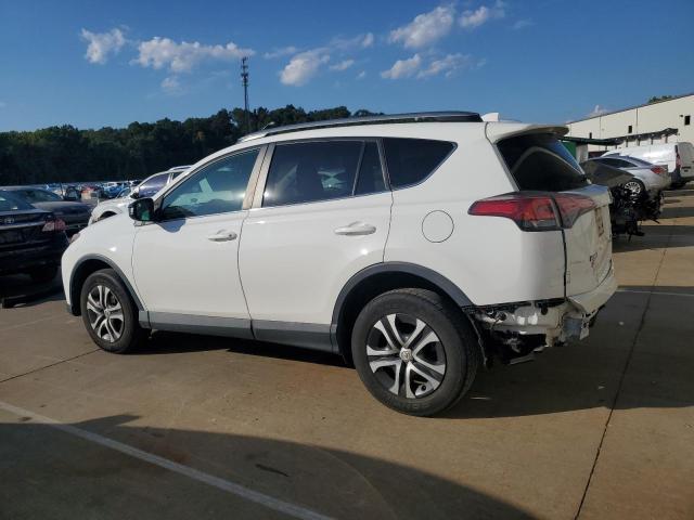 2T3BFREV0JW756568 - 2018 TOYOTA RAV4 LE WHITE photo 2