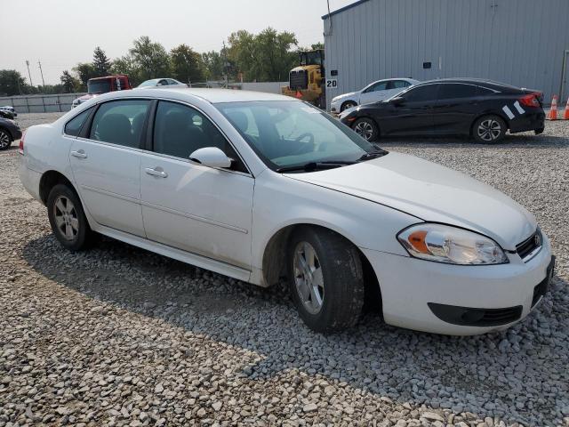 2G1WG5EK1B1252613 - 2011 CHEVROLET IMPALA LT WHITE photo 4