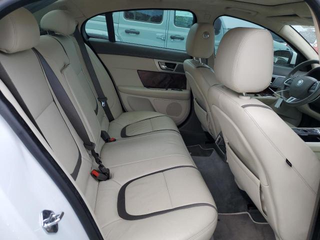 SAJWA0HB5CLS27105 - 2012 JAGUAR XF PORTFOLIO WHITE photo 10