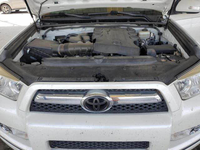 JTEZU5JR8C5046118 - 2012 TOYOTA 4RUNNER SR5 WHITE photo 12