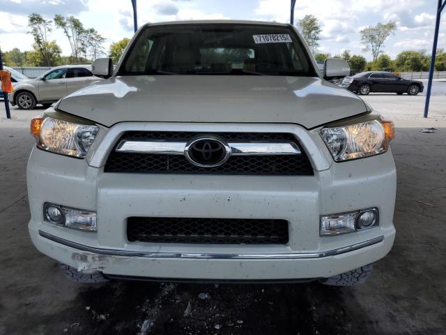 JTEZU5JR8C5046118 - 2012 TOYOTA 4RUNNER SR5 WHITE photo 5