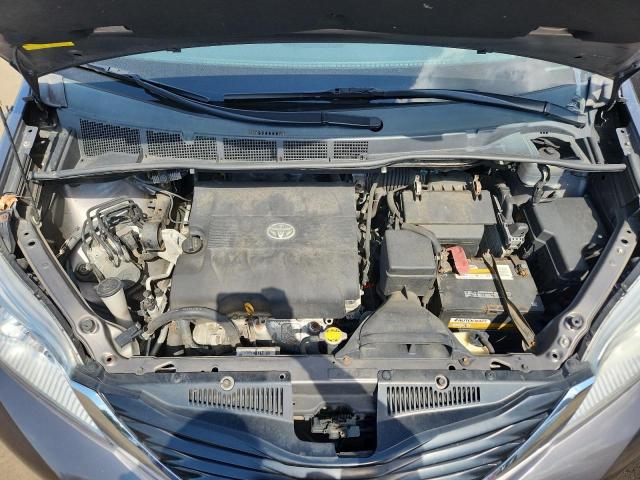 5TDKK3DC9CS194604 - 2012 TOYOTA SIENNA LE ნაცრისფერი ფოტო 12