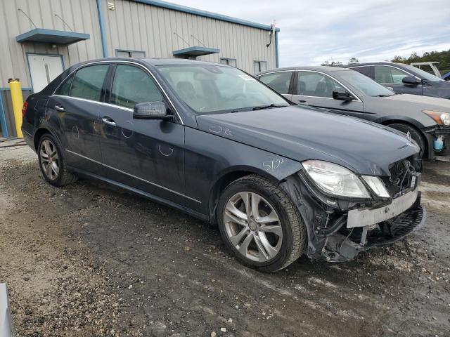 WDDHF8HB8AA164247 - 2010 MERCEDES-BENZ E 350 4MATIC BLACK photo 4