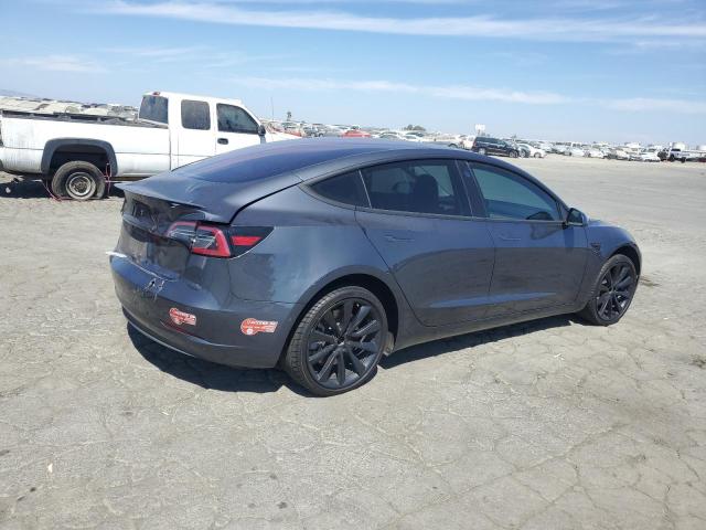 5YJ3E1EA9JF020028 - 2018 TESLA MODEL 3 GRAY photo 3