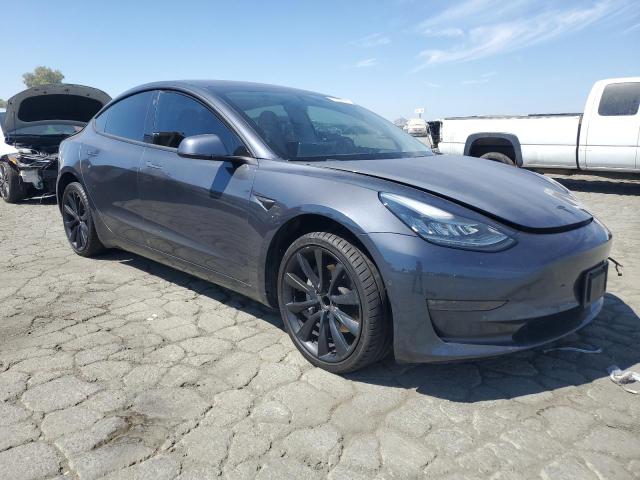 5YJ3E1EA9JF020028 - 2018 TESLA MODEL 3 GRAY photo 4
