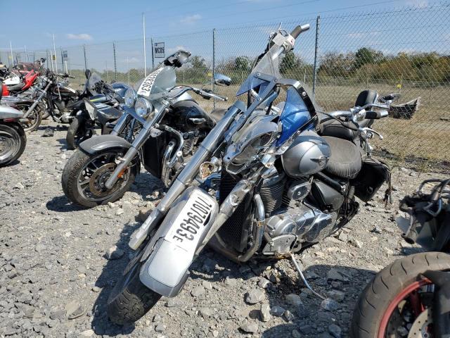 JS1VS55A662100559 - 2006 SUZUKI C50 SILVER photo 2