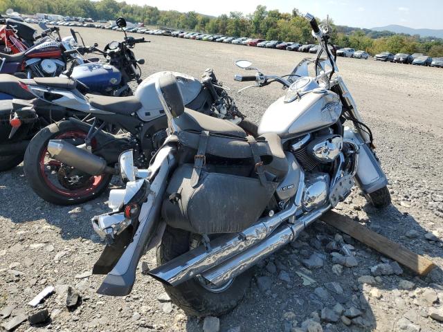 JS1VS55A662100559 - 2006 SUZUKI C50 SILVER photo 4