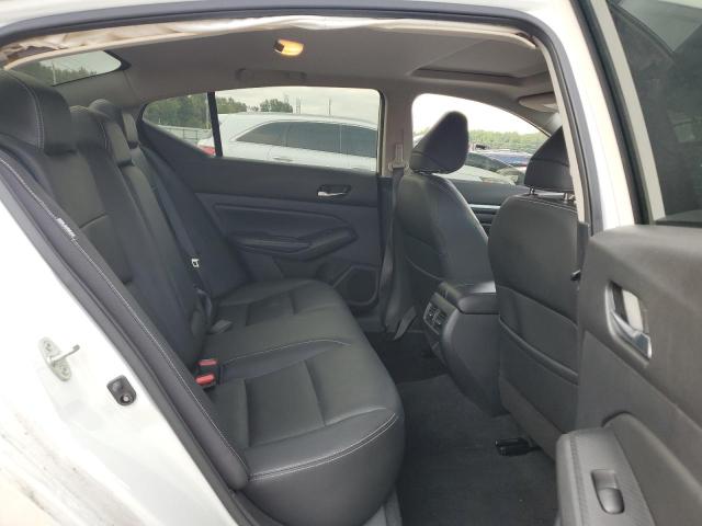 1N4BL4EV9KC213449 - 2019 NISSAN ALTIMA SL WHITE photo 10