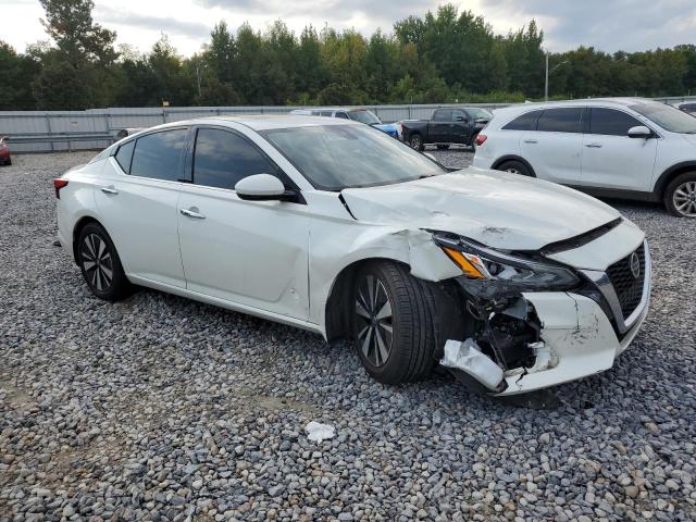 1N4BL4EV9KC213449 - 2019 NISSAN ALTIMA SL WHITE photo 4