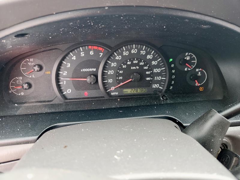 5TBET34116S513645 - 2006 TOYOTA TUNDRA DOUBLE CAB SR5 SILVER photo 9