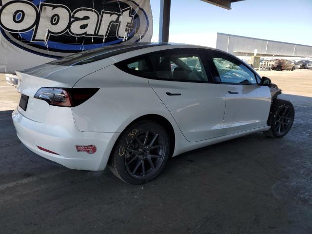 5YJ3E1EA3PF453790 - 2023 TESLA MODEL 3 Սպիտակ լուսանկար 3