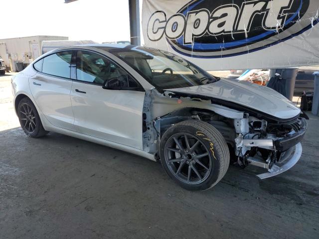 5YJ3E1EA3PF453790 - 2023 TESLA MODEL 3 Սպիտակ լուսանկար 4