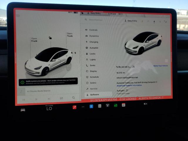 5YJ3E1EA3PF453790 - 2023 TESLA MODEL 3 Սպիտակ լուսանկար 9