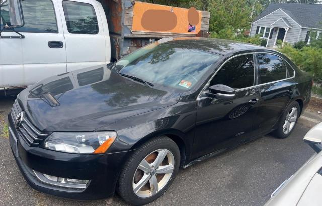 1VWAT7A34FC093056 - 2015 VOLKSWAGEN PASSAT S BLACK photo 2