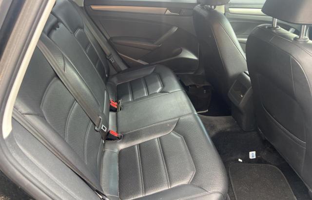 1VWAT7A34FC093056 - 2015 VOLKSWAGEN PASSAT S BLACK photo 6