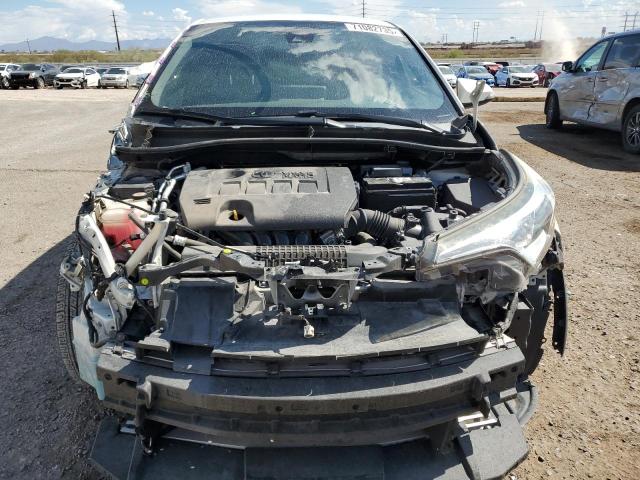 JTNKHMBX2K1030046 - 2019 TOYOTA C-HR XLE WHITE photo 5