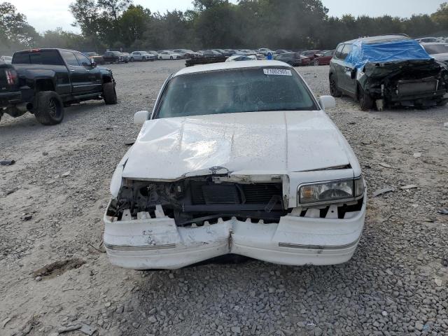 1LNLM81W9VY733106 - 1997 LINCOLN TOWN CAR EXECUTIVE WHITE photo 5