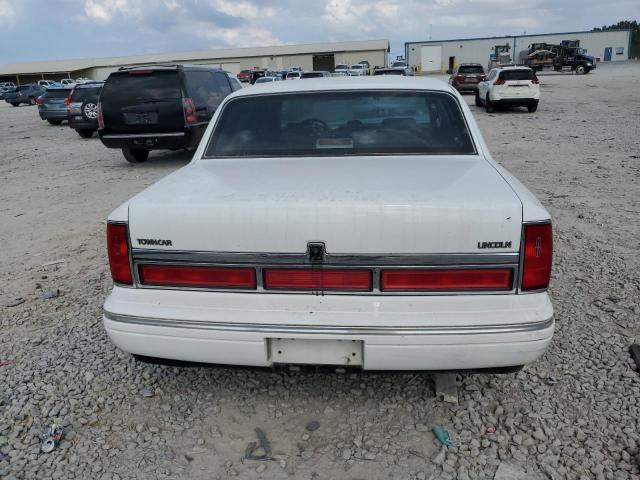 1LNLM81W9VY733106 - 1997 LINCOLN TOWN CAR EXECUTIVE WHITE photo 6