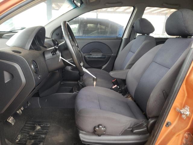KL1TD66658B093346 - 2008 CHEVROLET AVEO BASE ORANGE photo 7