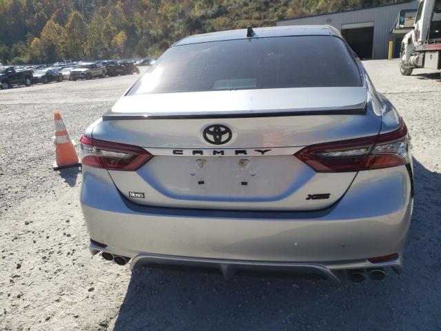 4T1K61AK7PU093756 - 2023 TOYOTA CAMRY XSE SILVER photo 6