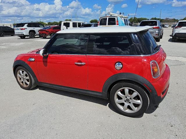 WMWMF73539TW85538 - 2009 MINI COOPER S 红色 照片 2