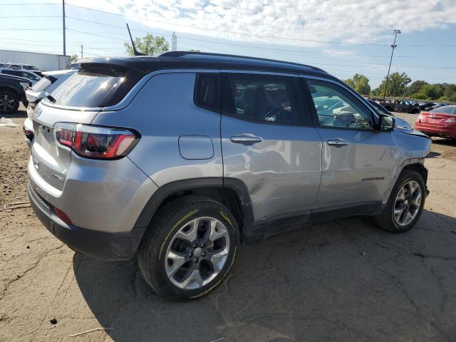 3C4NJDCB7KT679083 - 2019 JEEP COMPASS LIMITED فضي صورة 3