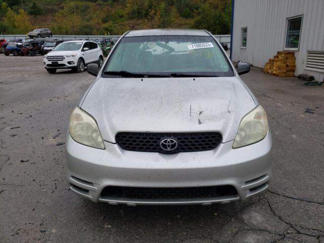 2T1KR32E54C172058 - 2004 TOYOTA MATRIX XR فضي صورة 5