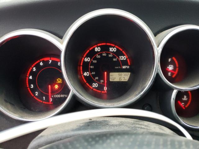 2T1KR32E54C172058 - 2004 TOYOTA MATRIX XR فضي صورة 9