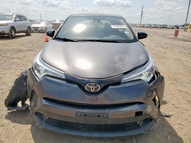 JTNKHMBX1K1052913 - 2019 TOYOTA C-HR XLE 灰色 照片 5