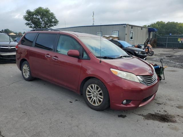 5TDYK3DC4CS267968 - 2012 TOYOTA SIENNA XLE წითელი ფოტო 4