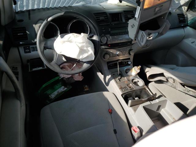 5TDBK3EH7AS032025 - 2010 TOYOTA HIGHLANDER WHITE photo 8