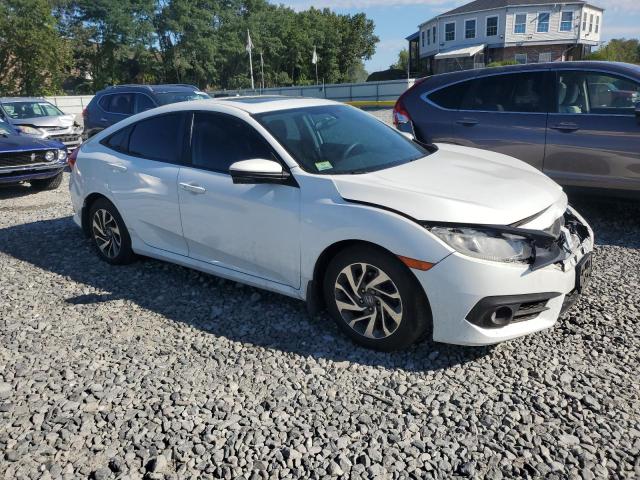 2HGFC2F78GH511321 - 2016 HONDA CIVIC EX WHITE photo 4