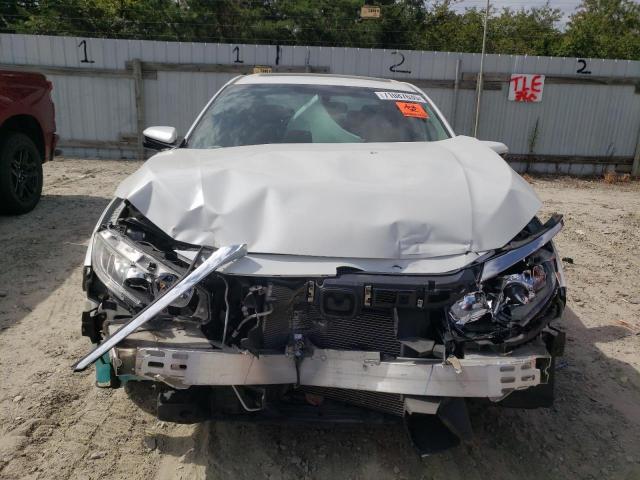 2HGFC2F71HH518421 - 2017 HONDA CIVIC EX WHITE photo 5