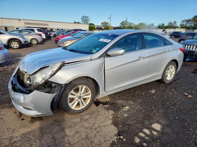 2011 HYUNDAI SONATA GLS, 
