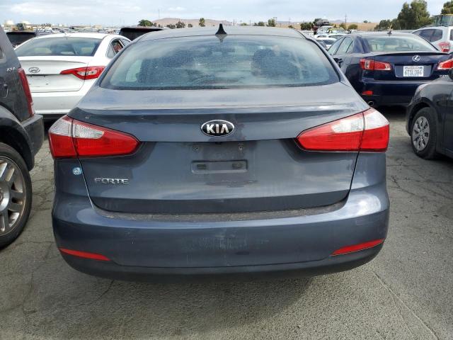 KNAFX4A61G5557719 - 2016 KIA FORTE LX GRAY photo 6