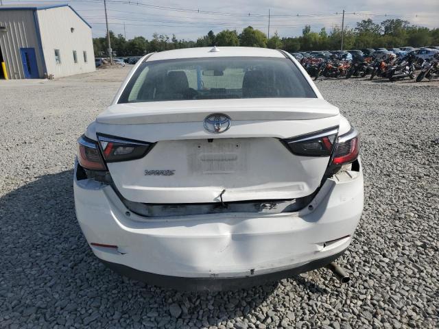 3MYDLBYV1KY504586 - 2019 TOYOTA YARIS L WHITE photo 6