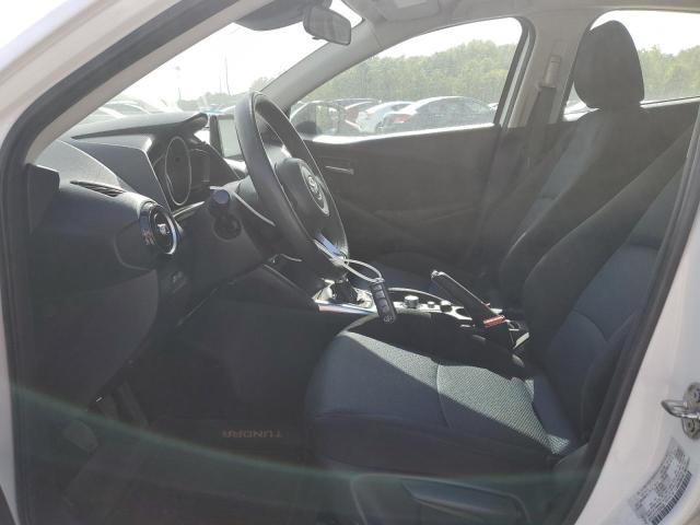 3MYDLBYV1KY504586 - 2019 TOYOTA YARIS L WHITE photo 7