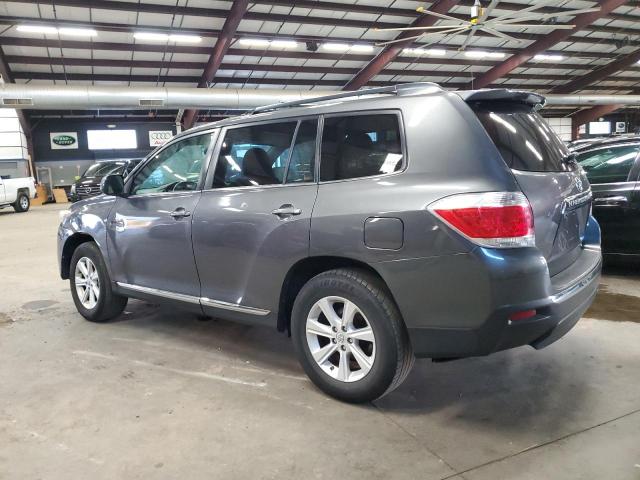 5TDBK3EH8BS052625 - 2011 TOYOTA HIGHLANDER BASE GRAY photo 2